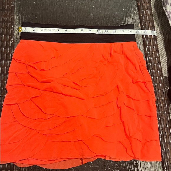 Express Chic Black and Red Ruffled Skirt - Picture 9 of 9